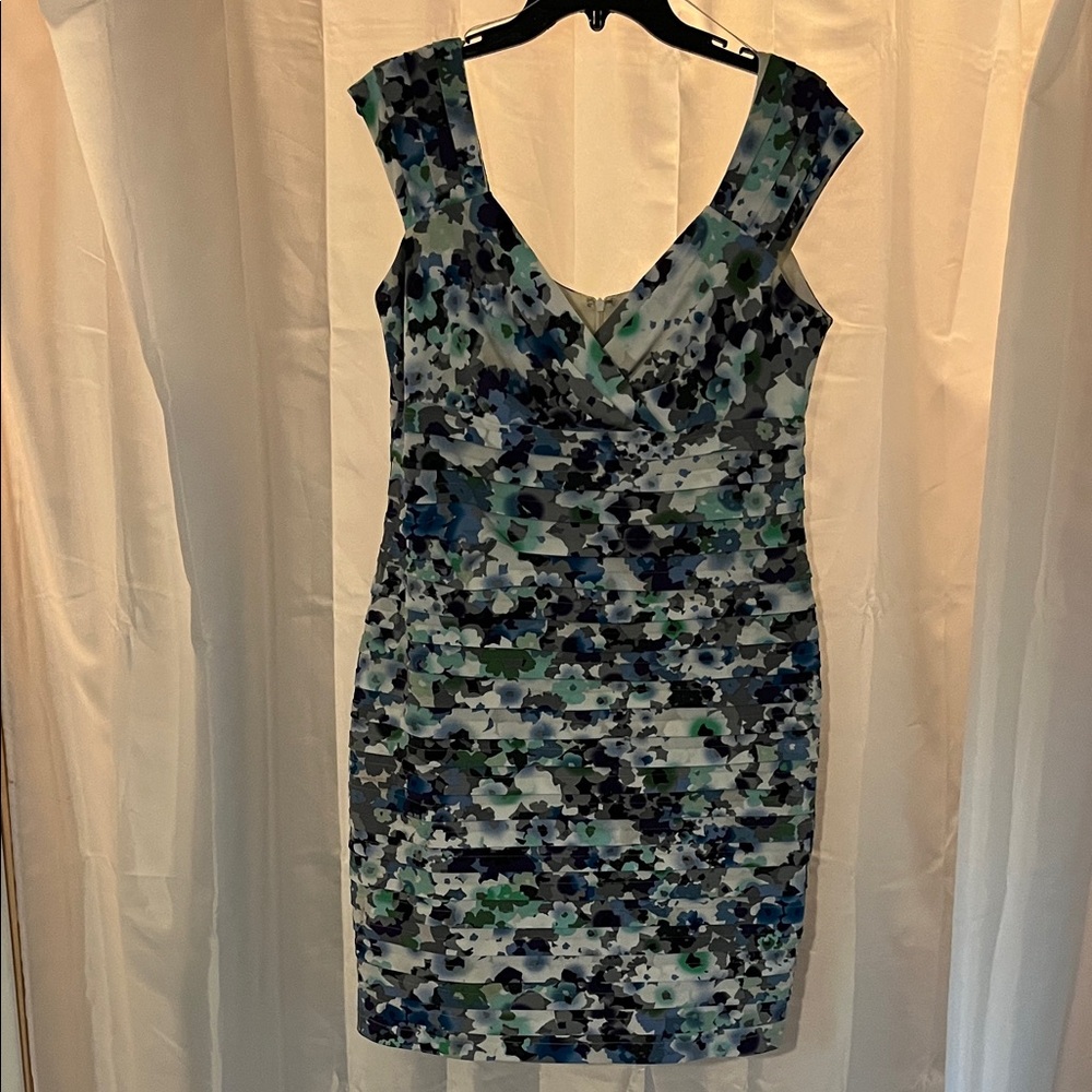 Floral pleated party dress
